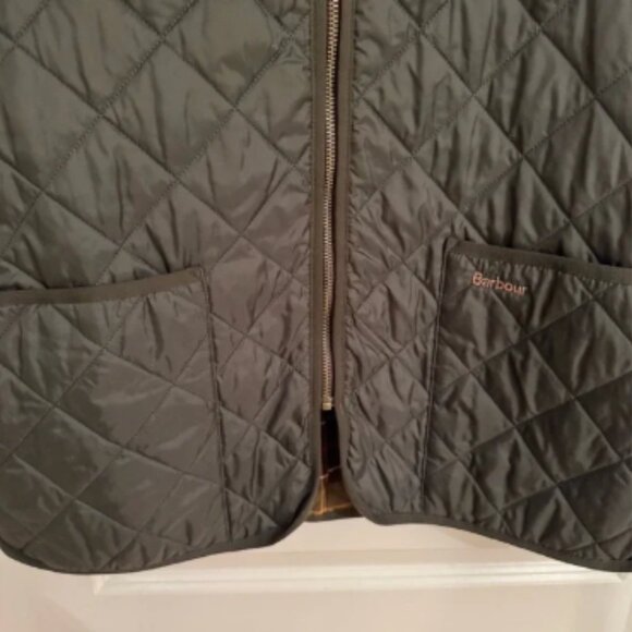 NWOT Barbour Dark Green Quilted Vest - Picture 4 of 4